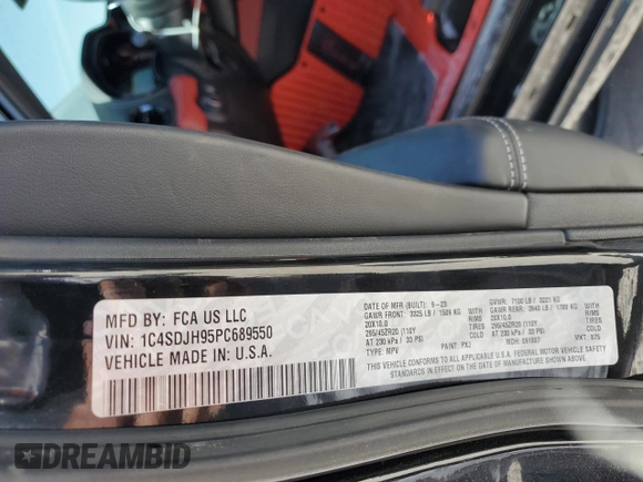 2023 Dodge Durango SRT Hellcat Premium z VIN 1C4SDJH95PC689550, wystawiony jako Copart lot #49272075 z przebiegiem 34 391 mil mil oraz Szkoda całkowita • Salvage title. Historia ofert i sprzedaży dostępna na DreamBid. Obrazek 14.