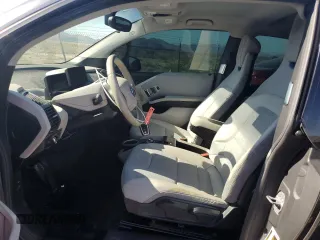 2016 BMW i3 z VIN WBY1Z2C53GV556473, wystawiony jako Copart lot #60911554 z przebiegiem 49 803 mil mil oraz Szkody całkowita. Historia ofert i sprzedaży dostępna na DreamBid. Obrazek 7.