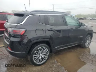 2023 Jeep Compass (RED) Edition z VIN 3C4NJDCNXPT501816, wystawiony jako Copart lot #55733075 z przebiegiem 25 039 mil mil oraz Szkoda całkowita • Salvage title. Historia ofert i sprzedaży dostępna na DreamBid. Obrazek 3.