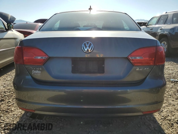 2011 Volkswagen Jetta SE z VIN 3VWDZ7AJ0BM395785, wystawiony jako Copart lot #55982785 z przebiegiem 116 183 mil mil oraz Szkoda całkowita • Salvage title. Historia ofert i sprzedaży dostępna na DreamBid. Obrazek 6.