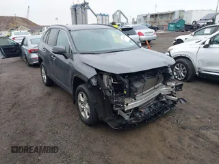 2020 Toyota RAV4 XLE with VIN 2T3P1RFV4LW131273, listed as a IAAI auction lot 41434932 with 55,311 mi miles. Bid and sale history available at carsss.com. Image 1.