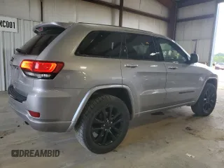 2017 Jeep Grand Cherokee Altitude with VIN 1C4RJFAG9HC772705, listed as a Copart auction lot 61562925 with 184,004 mi miles and Salvage title. Bid and sale history available at DreamBid. Image 3.