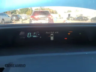 2014 Toyota Prius One z VIN JTDKDTB38E1563711, wystawiony jako Copart lot #75227364 z przebiegiem 172 217 mil mil oraz Szkoda całkowita • Salvage title. Historia ofert i sprzedaży dostępna na DreamBid. Obrazek 9.
