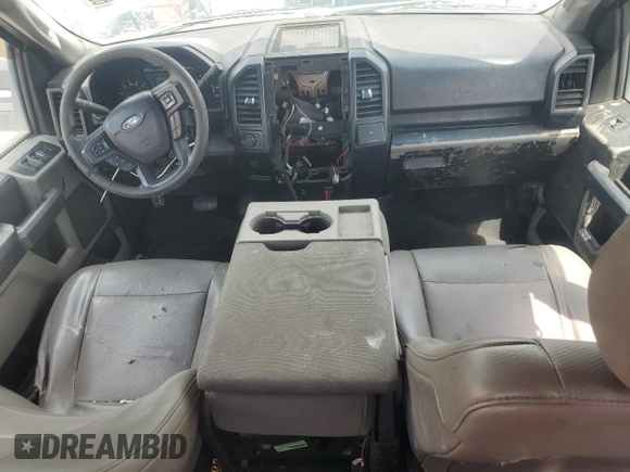 2017 Ford F-150 XL z VIN 1FTEX1CP9HFA41977, wystawiony jako Copart lot #62740105 z przebiegiem 197 887 mil mil oraz Czysty tytuł • Clean title. Historia ofert i sprzedaży dostępna na DreamBid. Obrazek 8.