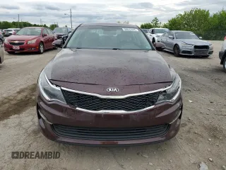 2018 Kia Optima LX z VIN 5XXGT4L30JG188098, wystawiony jako Copart lot #56642445 z przebiegiem 85 159 mil mil oraz Szkoda całkowita • Salvage title. Historia ofert i sprzedaży dostępna na DreamBid. Obrazek 5.
