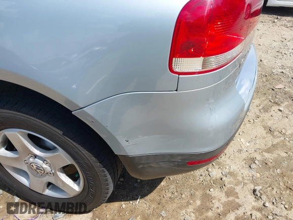 2007 Volkswagen Touareg V6 z VIN WVGZE77L57D000964, wystawiony jako IAAI lot #42159667 z przebiegiem 143 542 mil mil oraz . Historia ofert i sprzedaży dostępna na DreamBid. Obrazek 18.