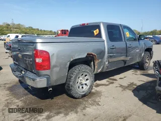 2009 Chevrolet Silverado 1500 LT with VIN 3GCEC23C39G219381, listed as a Copart auction lot 71743234 with 181,993 mi miles and Salvage Title. Bid and sale history available at carsss.com. Image 3.