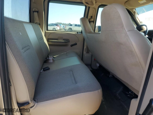 2003 Ford Super Duty F-250 XL with VIN 1FTNW21PX3EB41306, listed as a Copart auction lot 43257625 with 105,683 mi miles and Salvage Title. Bid and sale history available at carsss.com. Image 10.