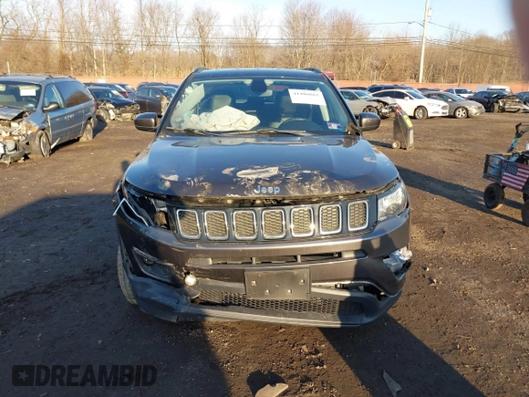 2019 Jeep Compass Latitude with VIN 3C4NJDBB8KT768355, listed as a IAAI auction lot 41480885 with 30,823 mi miles and . Bid and sale history available at carsss.com. Image 12.