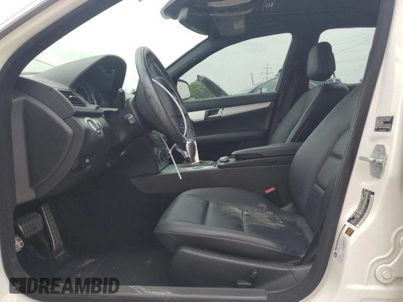 2008 Mercedes-Benz C 300 Sport с VIN WDDGF81X18F121111, выставлен на аукционе Copart как лот 61053215 с пробегом 182 254 миль миль и Списание • Salvage title. История ставок и продаж доступна на DreamBid. Изображение 7.