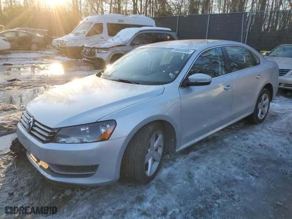 2014 Volkswagen Passat SE with VIN 1VWBP7A35EC009611, listed as a Copart auction lot 88846905 with 99,459 mi miles and Salvage Title. Bid and sale history available at carsss.com. Image 1.