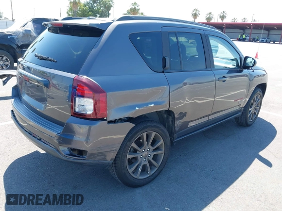 2016 Jeep Compass Sport SE z VIN 1C4NJDBBXGD729747, wystawiony jako IAAI lot #42642509 z przebiegiem 157 774 mil mil oraz . Historia ofert i sprzedaży dostępna na DreamBid. Obrazek 4.