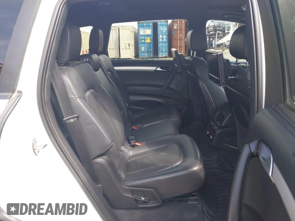 2013 Audi Q7 3.0T S line Prestige with VIN WA1DGAFE6DD006769, listed as a IAAI auction lot 41902696 with 221,058 mi miles. Bid and sale history available at carsss.com. Image 8.