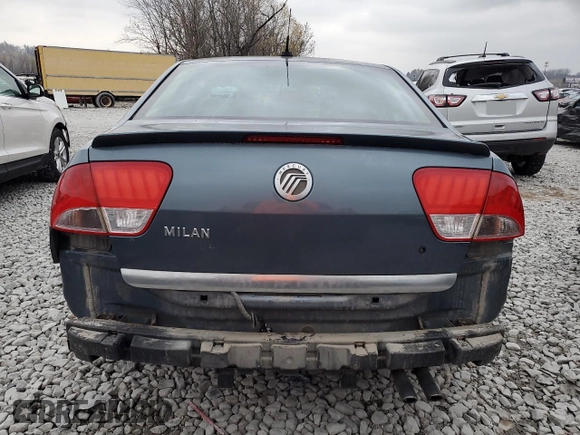 2011 Mercury Milan with VIN 3MEHM0HA8BR601629, listed as a Copart auction lot 81978144 with 207,792 mi miles and Salvage Title. Bid and sale history available at carsss.com. Image 6.