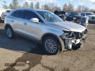 2019 Lincoln MKC Standard with VIN 5LMCJ1D99KUL17806, listed as a Copart auction lot 46578305 with 75,264 mi miles and Salvage Title. Bid and sale history available at carsss.com. Image 4.