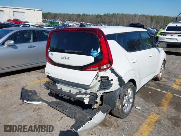 2022 Kia Soul LX with VIN KNDJ23AU7N7832757, listed as a IAAI auction lot 41772864 with 78,499 mi miles. Bid and sale history available at carsss.com. Image 4.