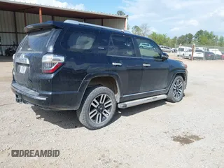 2018 Toyota 4Runner SR5 z VIN JTEBU5JR9J5567945, wystawiony jako IAAI lot #41965866 z przebiegiem 67 821 mil mil oraz . Historia ofert i sprzedaży dostępna na DreamBid. Obrazek 4.