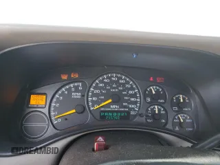2000 GMC New Sierra 1500 SLE with VIN 1GTEC14T0YE377935, listed as a Copart auction lot 74091684 with 255,760 mi miles and Salvage Title. Bid and sale history available at carsss.com. Image 9.