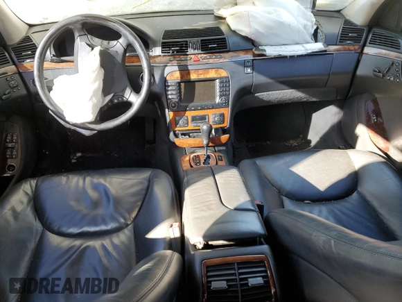 2006 Mercedes-Benz S 500 z VIN WDBNG84J56A481531, wystawiony jako Copart lot #88256425 z przebiegiem Nie podano mil oraz Szkoda całkowita • Salvage title. Historia ofert i sprzedaży dostępna na DreamBid. Obrazek 8.
