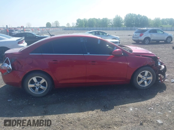 2014 Chevrolet Cruze 1LT z VIN 1G1PC5SB5E7127660, wystawiony jako IAAI lot #41955448 z przebiegiem 163 148 mil mil oraz . Historia ofert i sprzedaży dostępna na DreamBid. Obrazek 13.