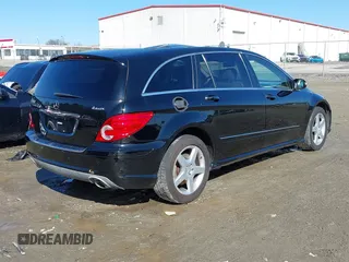 2010 Mercedes-Benz R-Class R 350 with VIN 4JGCB6FE0AA110342, listed as a IAAI auction lot 41440290 with 164,596 mi miles. Bid and sale history available at carsss.com. Image 4.