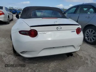 2017 Mazda MX-5 Miata Club z VIN JM1NDAC73H0124123, wystawiony jako Copart lot #76392804 z przebiegiem 19 535 mil mil oraz Nie do naprawy • Non repairable. Historia ofert i sprzedaży dostępna na DreamBid. Obrazek 6.