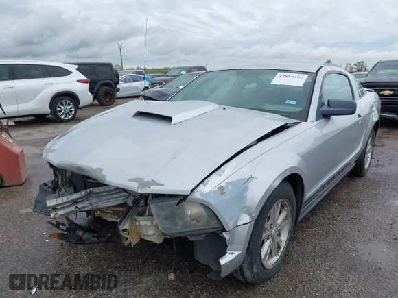 2007 Ford Mustang Deluxe with VIN 1ZVFT80N575245396, listed as a IAAI auction lot 41889599 with 319,148 mi miles. Bid and sale history available at carsss.com. Image 18.