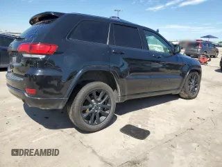 2020 Jeep Grand Cherokee Altitude z VIN 1C4RJEAG5LC379948, wystawiony jako Copart lot #56321505 z przebiegiem 98 060 mil mil oraz Szkoda całkowita • Salvage title. Historia ofert i sprzedaży dostępna na DreamBid. Obrazek 3.