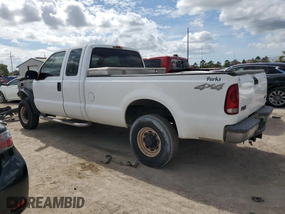 2004 Ford F-250 XL with VIN 1FTNX21L14EC66450, listed as a Copart auction lot 45310104 with 122,837 mi miles and Non repairable. Bid and sale history available at DreamBid. Image 2.