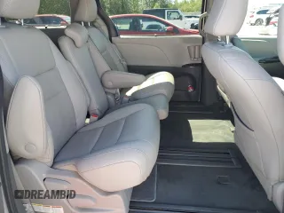 2020 Toyota Sienna XLE Auto Access Seat with VIN 5TDYZ3DC5LS077219, listed as a Copart auction lot 58377395 with 104,517 mi miles and Salvage title. Bid and sale history available at DreamBid. Image 11.