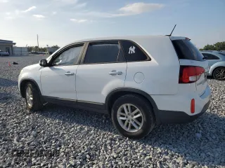 2015 Kia Sorento LX with VIN 5XYKT3A66FG659790, listed as a Copart auction lot 55306395 with 113,883 mi miles and Salvage Title. Bid and sale history available at DreamBid. Image 2.