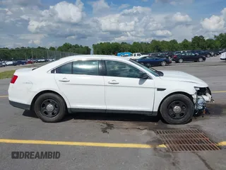 2017 Ford Police Interceptor with VIN 1FAHP2L87HG145573, listed as a IAAI auction lot 42488108 with 125,233 mi miles and . Bid and sale history available at DreamBid. Image 13.