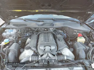 2017 Porsche Cayenne Turbo z VIN WP1AC2A2XHLA92993, wystawiony jako IAAI lot #41264521 z przebiegiem 83 257 mil mil oraz . Historia ofert i sprzedaży dostępna na DreamBid. Obrazek 10.