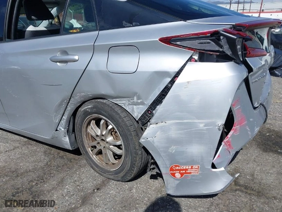 2017 Toyota Prius Prime Plus with VIN JTDKARFP2H3032621, listed as a IAAI auction lot 41677416 with NaN miles. Bid and sale history available at carsss.com. Image 22.