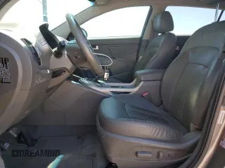 2014 Kia Sportage EX с VIN KNDPC3AC4E7630733, выставлен на аукционе Copart как лот 57499365 с пробегом 59 651 миль миль и Списание • Salvage title. История ставок и продаж доступна на DreamBid. Изображение 7.