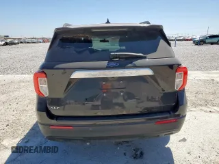 2022 Ford Explorer XLT z VIN 1FMSK7DH3NGA83915, wystawiony jako Copart lot #50222075 z przebiegiem 71 265 mil mil oraz Szkoda całkowita • Salvage title. Historia ofert i sprzedaży dostępna na DreamBid. Obrazek 6.