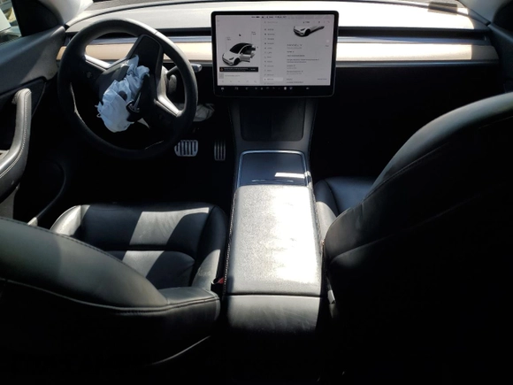 2021 Tesla Model Y Performance with VIN 5YJYGDEF9MF268006, listed as a Copart auction lot 49082695 with 69,743 mi miles and Salvage Title. Bid and sale history available at DreamBid. Image 8.