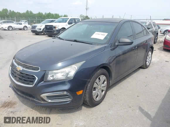 2015 Chevrolet Cruze LS z VIN 1G1PA5SH8F7164276, wystawiony jako IAAI lot #42067080 z przebiegiem 150 369 mil mil oraz . Historia ofert i sprzedaży dostępna na DreamBid. Obrazek 2.