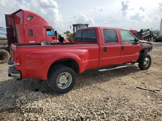 2006 Ford F-350 XL with VIN 1FTWW33PX6EC82470, listed as a Copart auction lot 55348805 with 154,953 mi miles and Salvage Title. Bid and sale history available at DreamBid. Image 3.