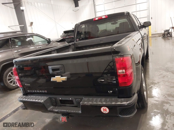 2018 Chevrolet Silverado 1500 LT with VIN 1GCVKREC4JZ295432, listed as a IAAI auction lot 41822705 with 86,781 mi miles. Bid and sale history available at carsss.com. Image 17.
