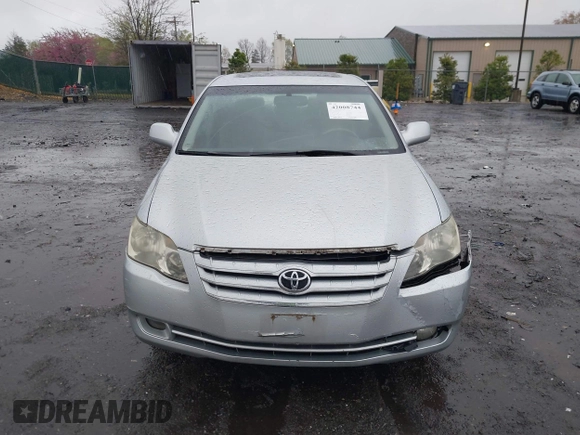2007 Toyota Avalon XL with VIN 4T1BK36B47U208796, listed as a IAAI auction lot 42008744 with 250,000 mi miles. Bid and sale history available at carsss.com. Image 6.
