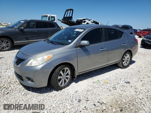 2014 Nissan Versa S with VIN 3N1CN7AP1EL841096, listed as a Copart auction lot 54109125 with 117,354 mi miles and Salvage Title. Bid and sale history available at carsss.com. Image 1.