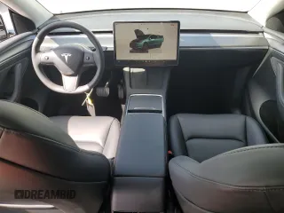 2024 Tesla Model Y Long Range с VIN 7SAYGDEE1RF152168, выставлен на аукционе Copart как лот 52436135 с пробегом 3 546 миль миль и Списание • Salvage title. История ставок и продаж доступна на DreamBid. Изображение 8.