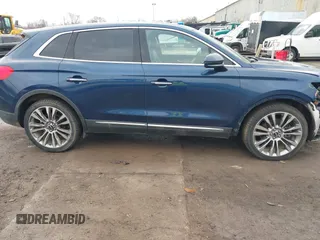 2017 Lincoln MKX Reserve z VIN 2LMPJ8LP2HBL45950, wystawiony jako IAAI lot #41179308 z przebiegiem 96 429 mil mil oraz . Historia ofert i sprzedaży dostępna na DreamBid. Obrazek 13.