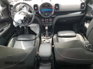 2019 MINI Countryman Cooper S with VIN WMZYT5C56K3G93448, listed as a Copart auction lot 63420534 with 21,440 mi miles and Salvage Title. Bid and sale history available at carsss.com. Image 8.