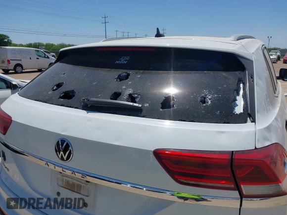 2021 Volkswagen Atlas SEL с VIN 1V2EE2CA8MC202806, выставлен на аукционе IAAI как лот 41984025 с пробегом 126 868 миль миль и . История ставок и продаж доступна на DreamBid. Изображение 17.