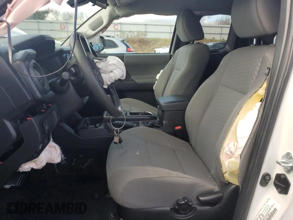 2022 Toyota Tacoma SR z VIN 3TYRX5GN7NT053790, wystawiony jako Copart lot #82523494 z przebiegiem 44 362 mil mil oraz Nie do naprawy • Non repairable. Historia ofert i sprzedaży dostępna na DreamBid. Obrazek 7.