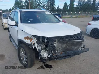 2011 Kia Sorento EX with VIN 5XYKUDA22BG178350, listed as a IAAI auction lot 42225234 with 107,674 mi miles and . Bid and sale history available at DreamBid. Image 6.