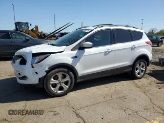 2016 Ford Escape SE z VIN 1FMCU0GX4GUB69828, wystawiony jako Copart lot #56590475 z przebiegiem 89 962 mil mil oraz Szkoda całkowita • Salvage title. Historia ofert i sprzedaży dostępna na DreamBid. Obrazek 1.
