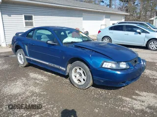 2000 Ford Mustang with VIN 1FAFP4049YF243613, listed as a IAAI auction lot 41742048 with 94,765 mi miles. Bid and sale history available at carsss.com. Image 1.